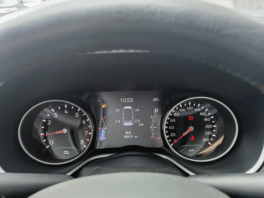 Jeep Compass 2018 — фото 15