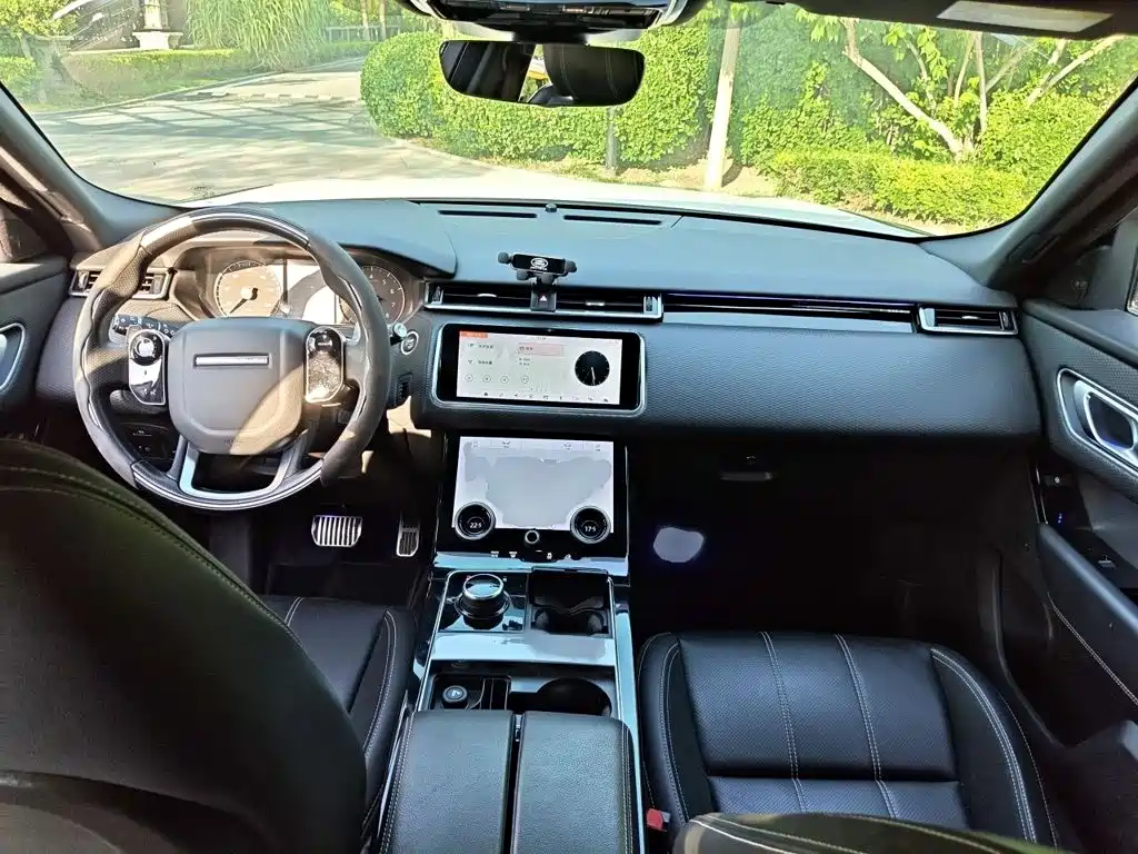 Land Rover Velar 2020 — фото 13