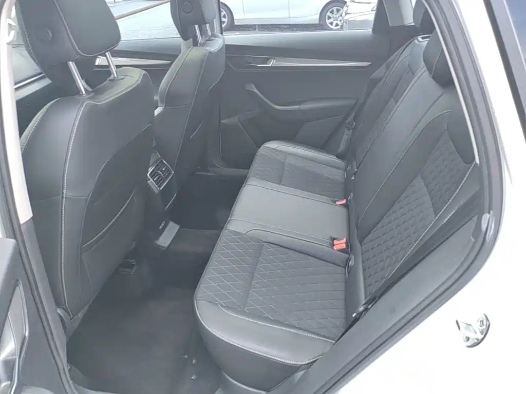 Skoda Korok 2019 — фото 17