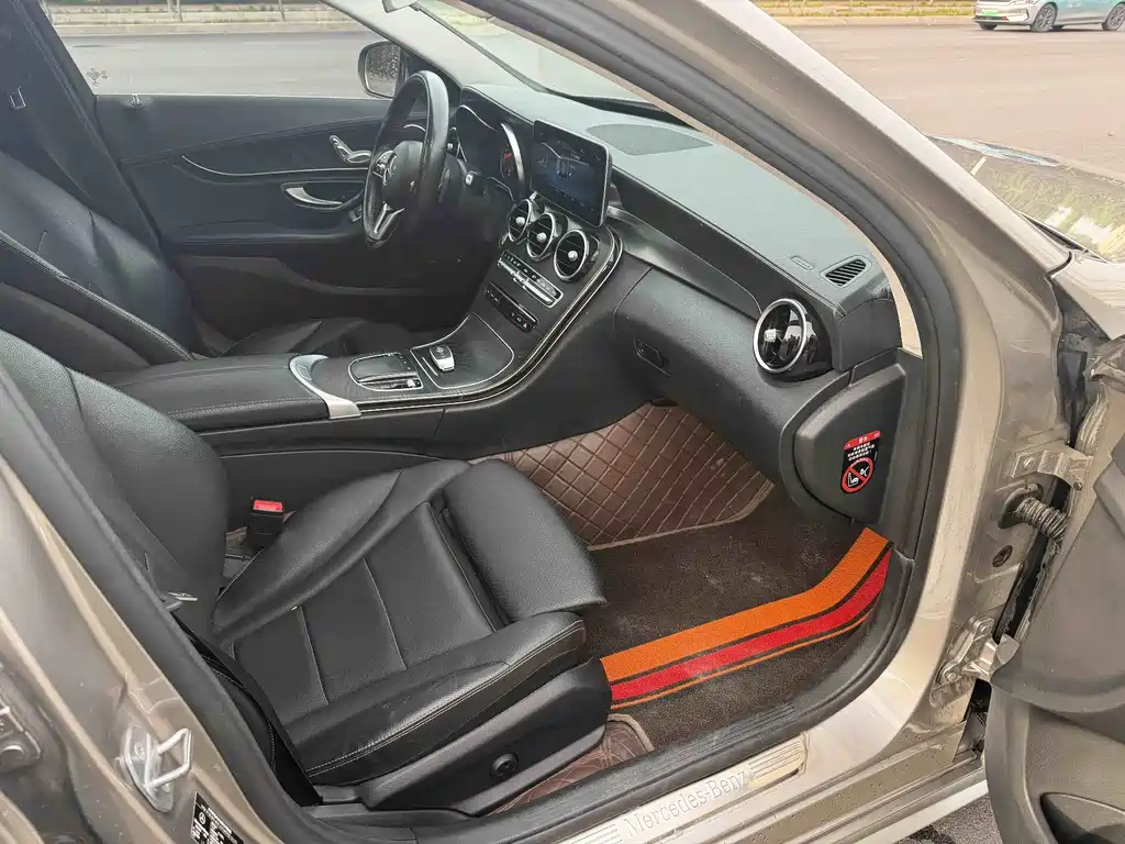 Mercedes-Benz C-Class 2019 — фото 9