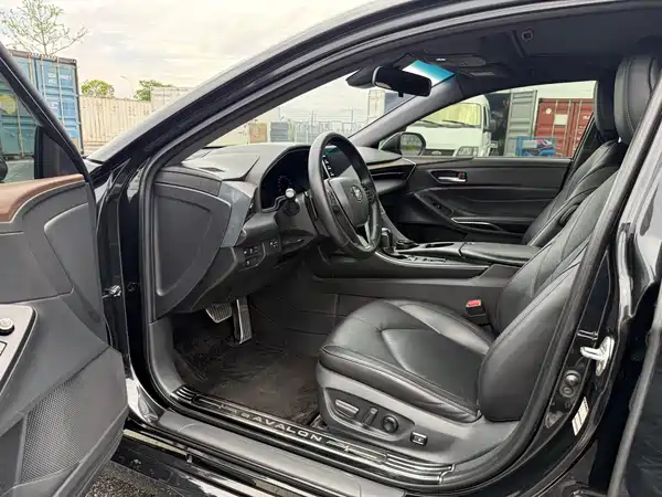 Toyota Avalon 2019