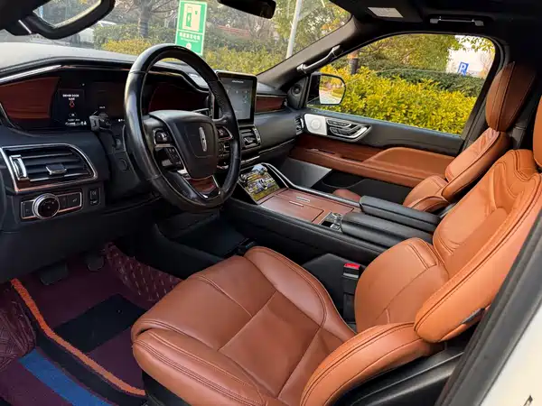 Lincoln Navigator 2020
