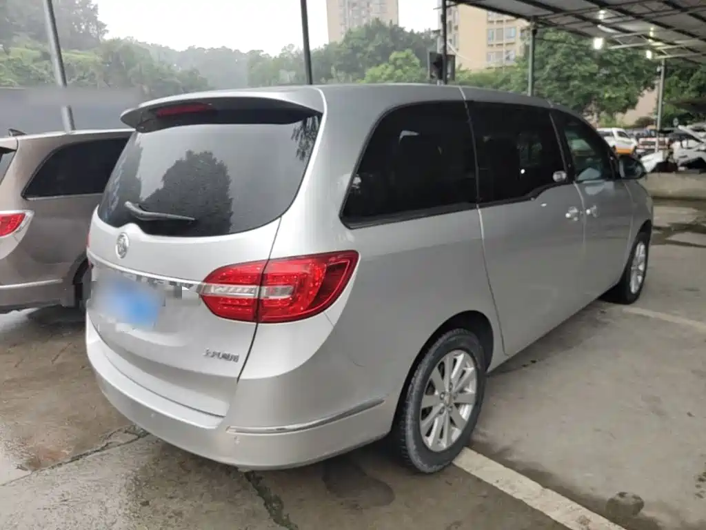 Buick GL8 2017