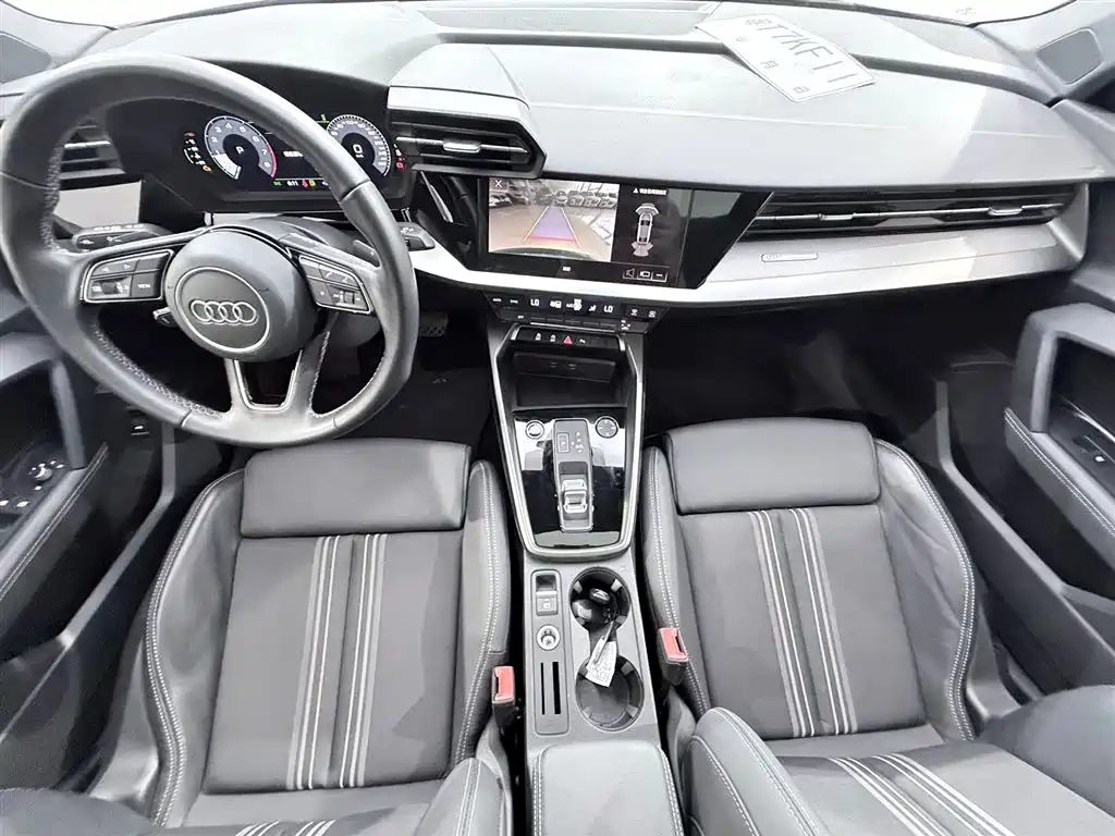 Audi A3 2023 — фото 11