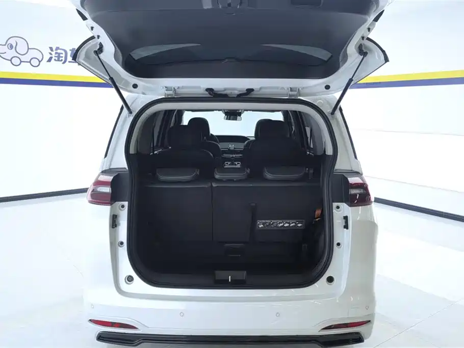 GAC Motor Trumpchi M6 2025