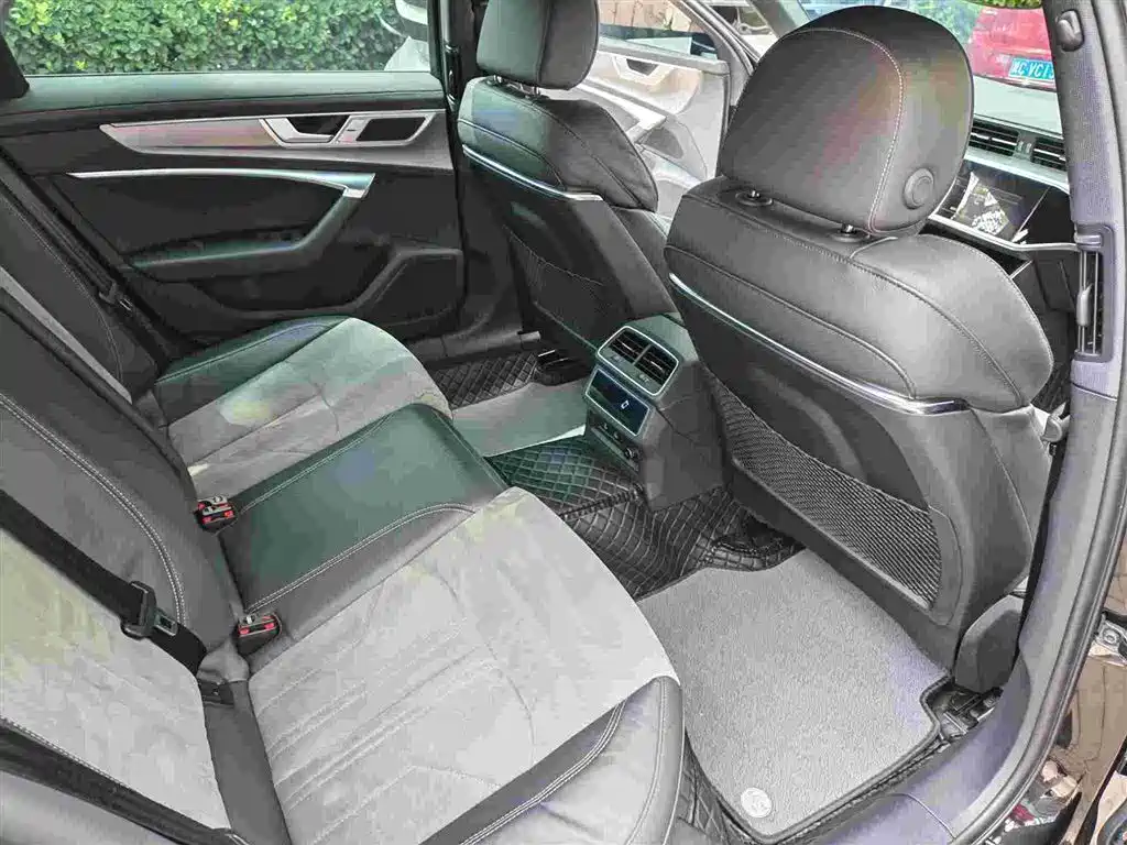 Audi A6L 2023 — фото 9