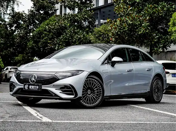Mercedes-Benz EQS 2024