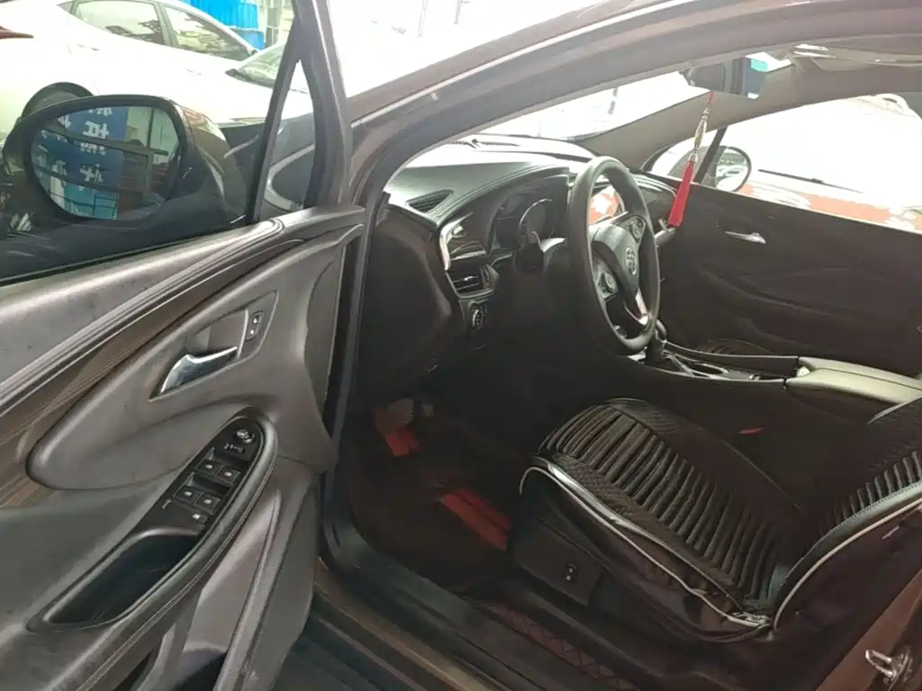 Buick Envision Plus 2018 — фото 16