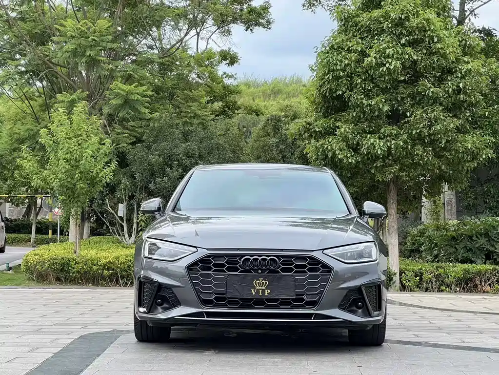 Audi A4L 2020