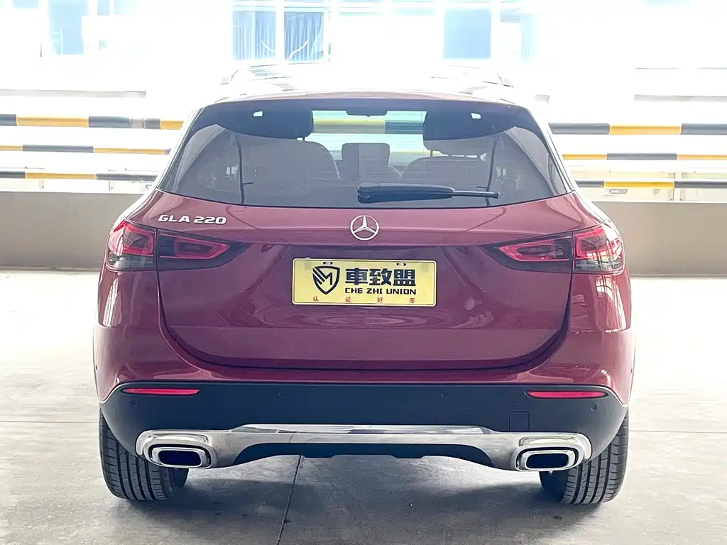Mercedes-Benz GLA 2023