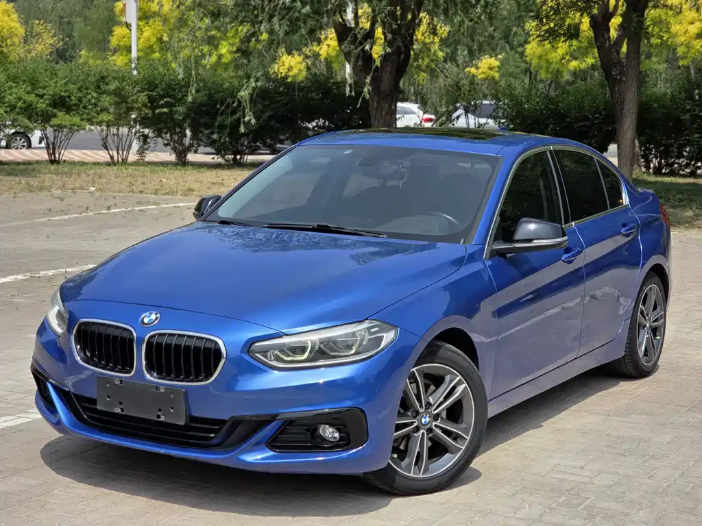 BMW 1 Series 2017 — фото 22