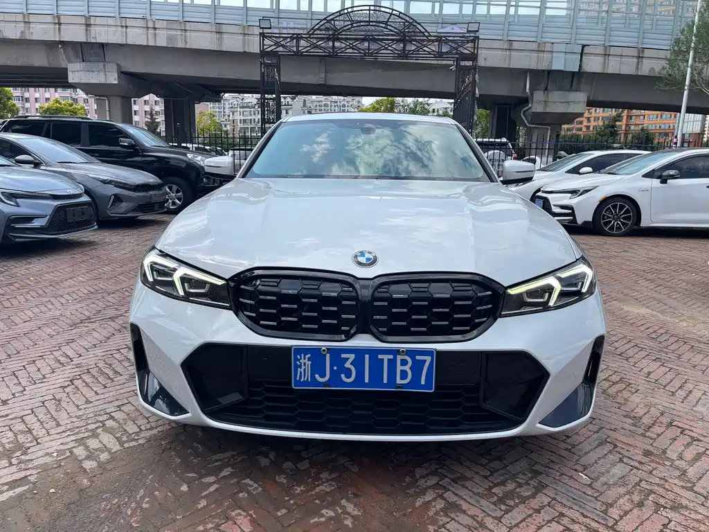 BMW 3 Series 2023