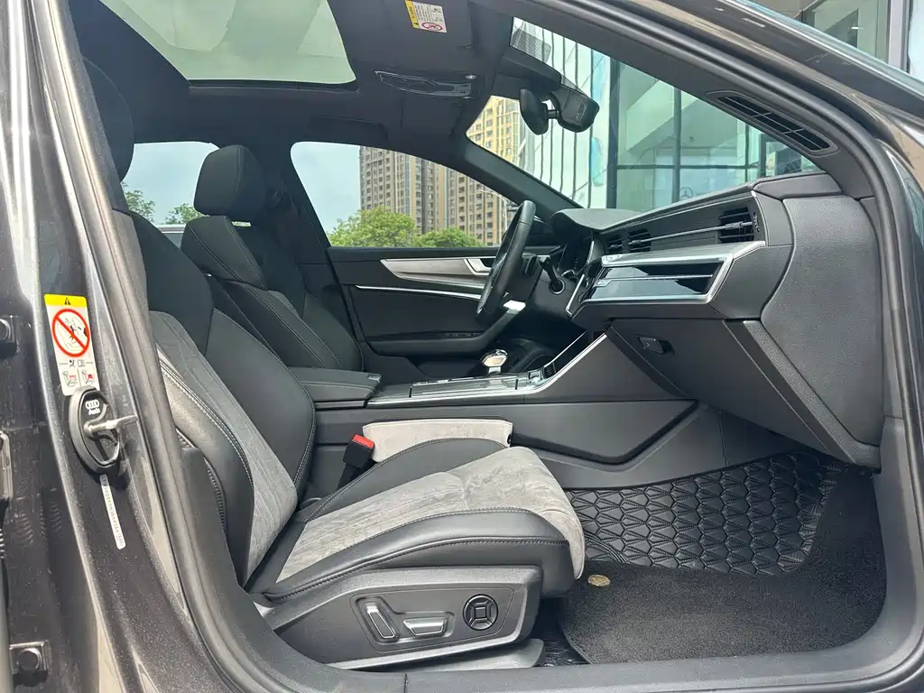 Audi A6L 2023 — фото 12
