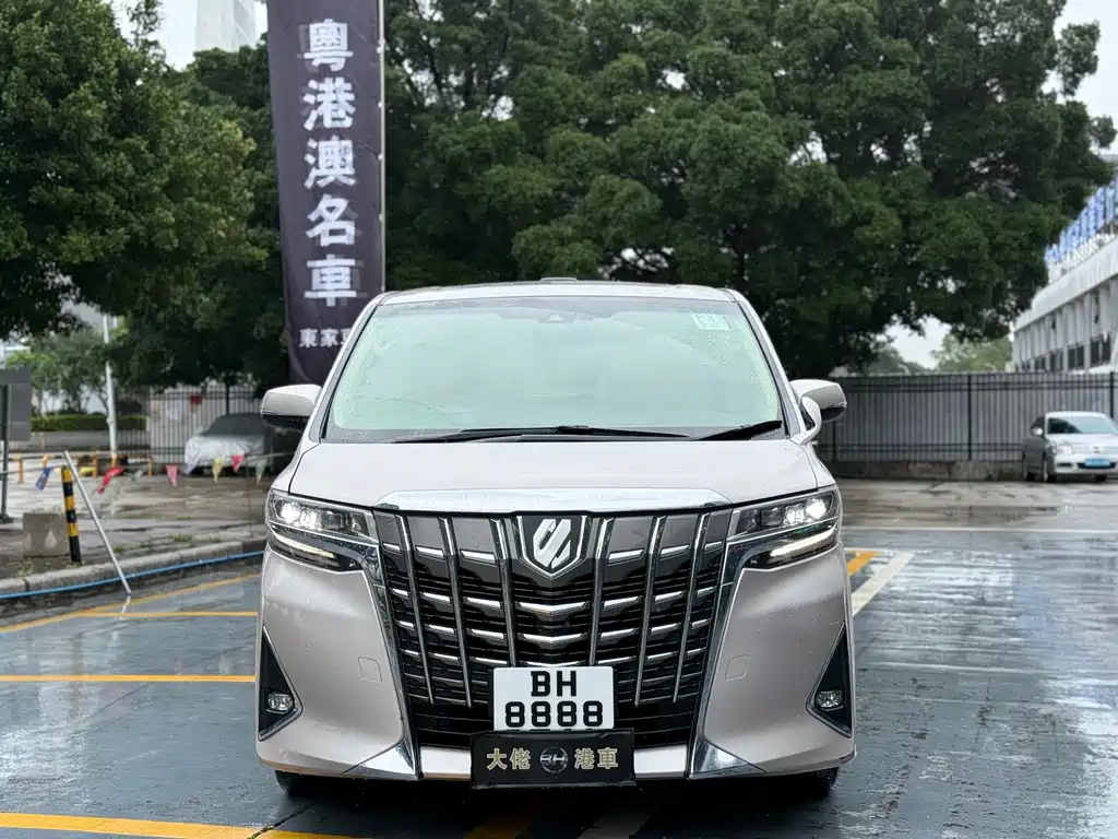 Toyota Alphard 2018 — фото 2