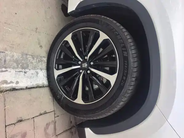 Toyota Crown Kluger 2022