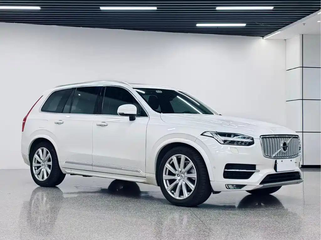Volvo XC90 2017 — фото 4