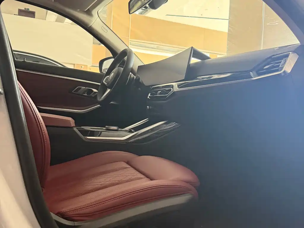 BMW 3 Series 2023