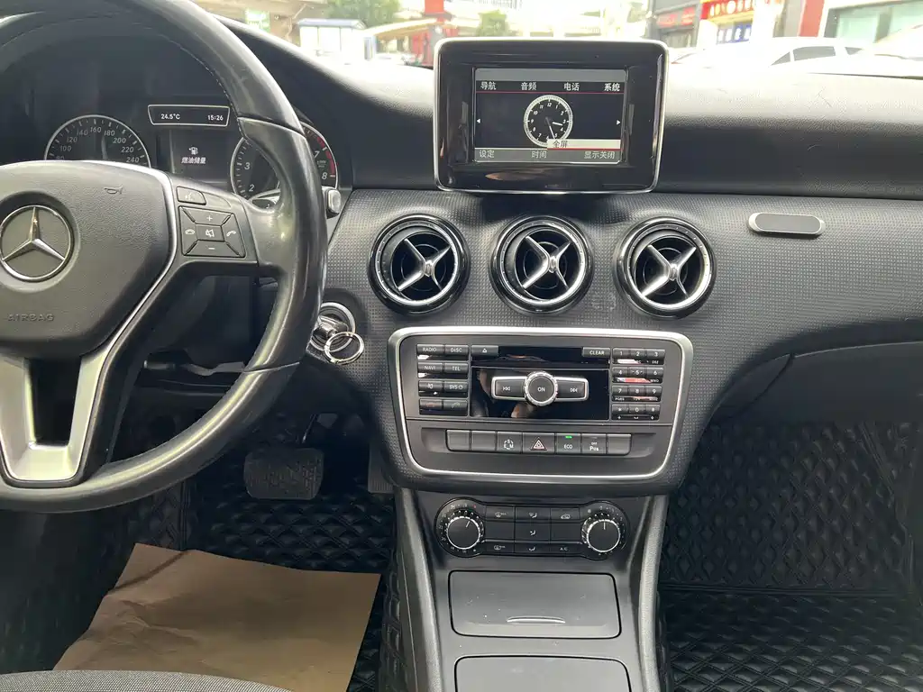 Mercedes-Benz A-Class 2014 — фото 9