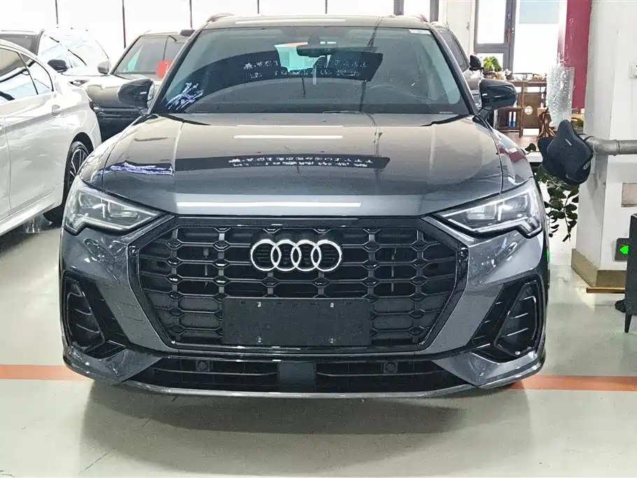 Audi Q3 2021