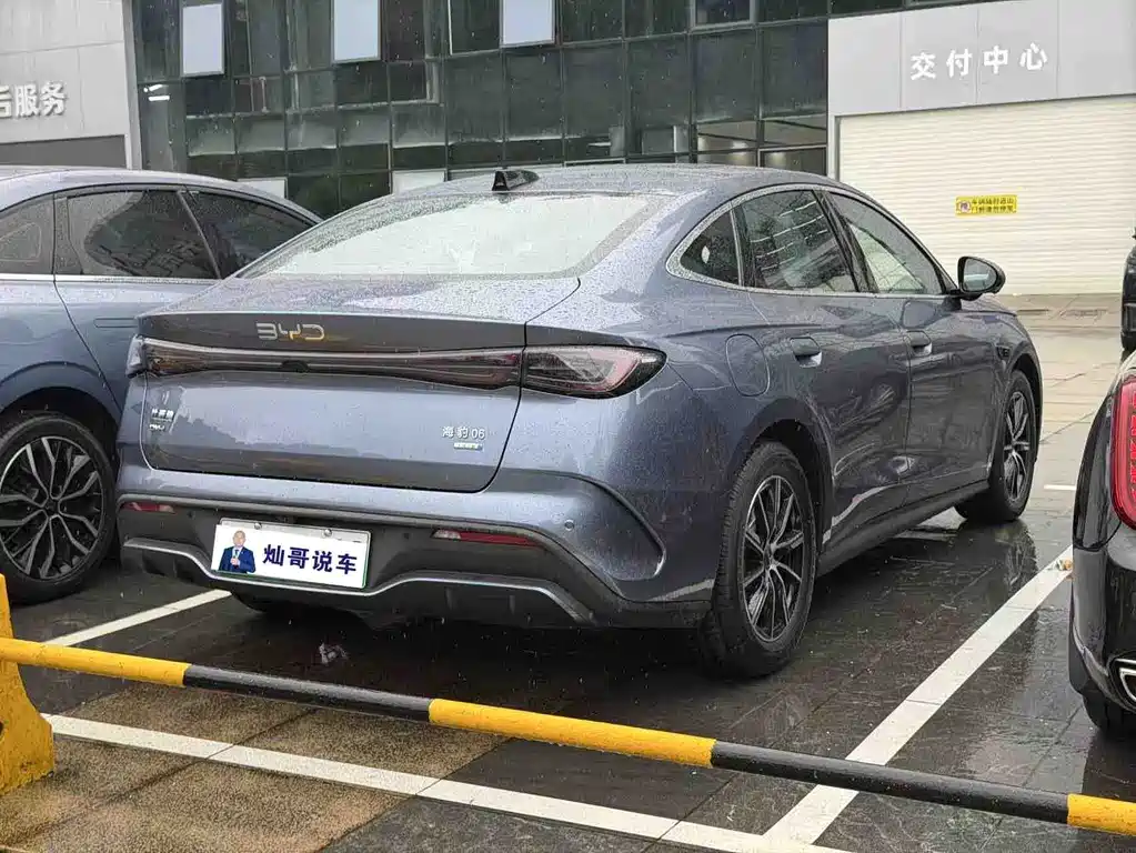 BYD Seal 06 2025 — фото 10