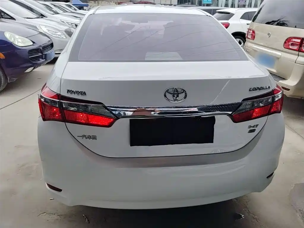 Toyota Corolla 2018 — фото 6