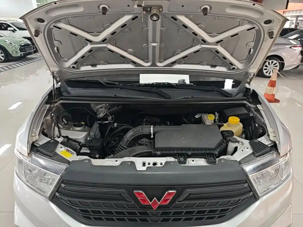Wuling Hongguang V 2023 — фото 20
