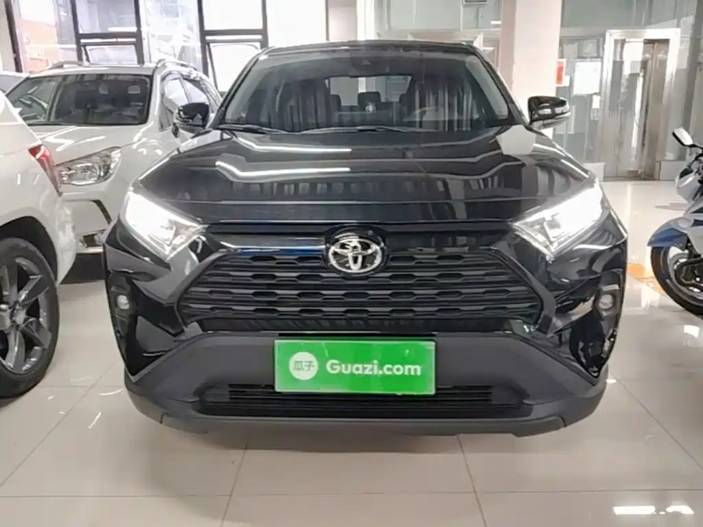 Toyota RAV4 2025
