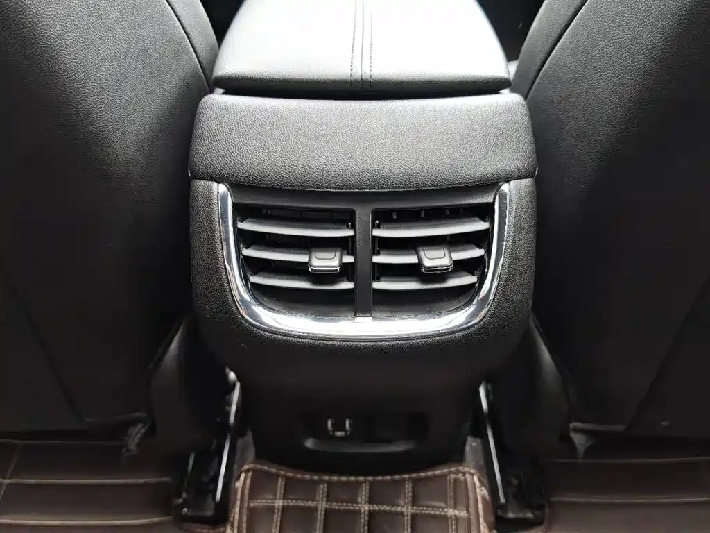 Chevrolet Malibu XL 2023 — фото 19