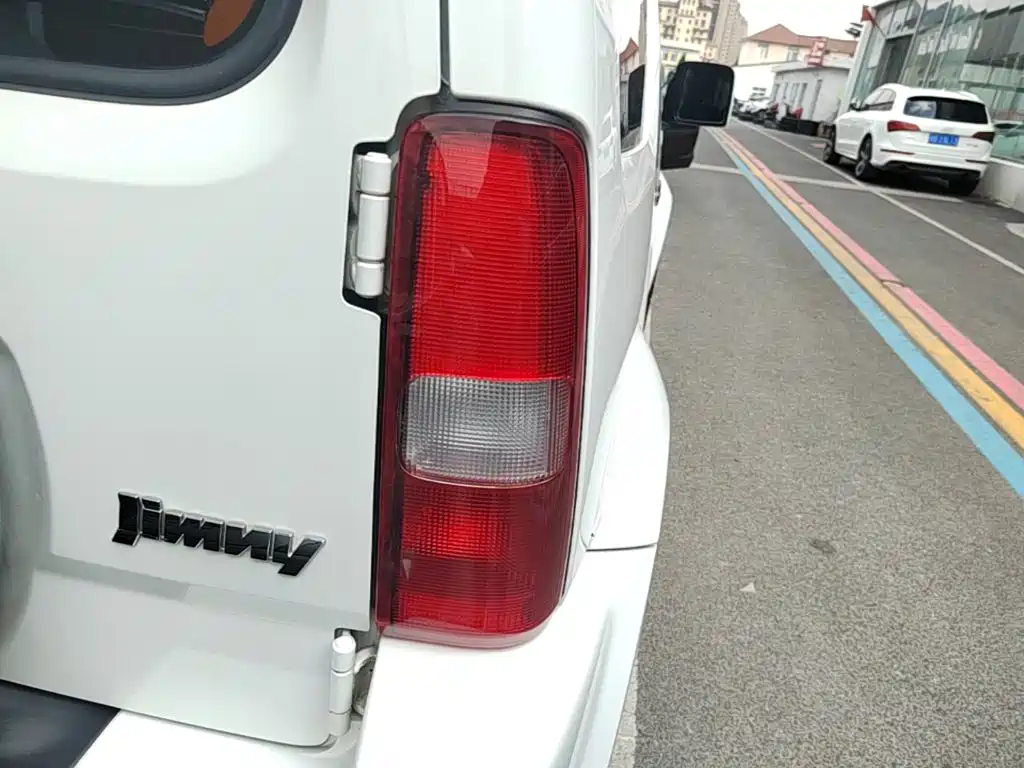 Suzuki Jimny 2018 — фото 8