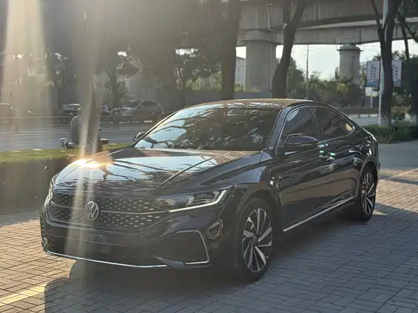 Volkswagen Passat 2022