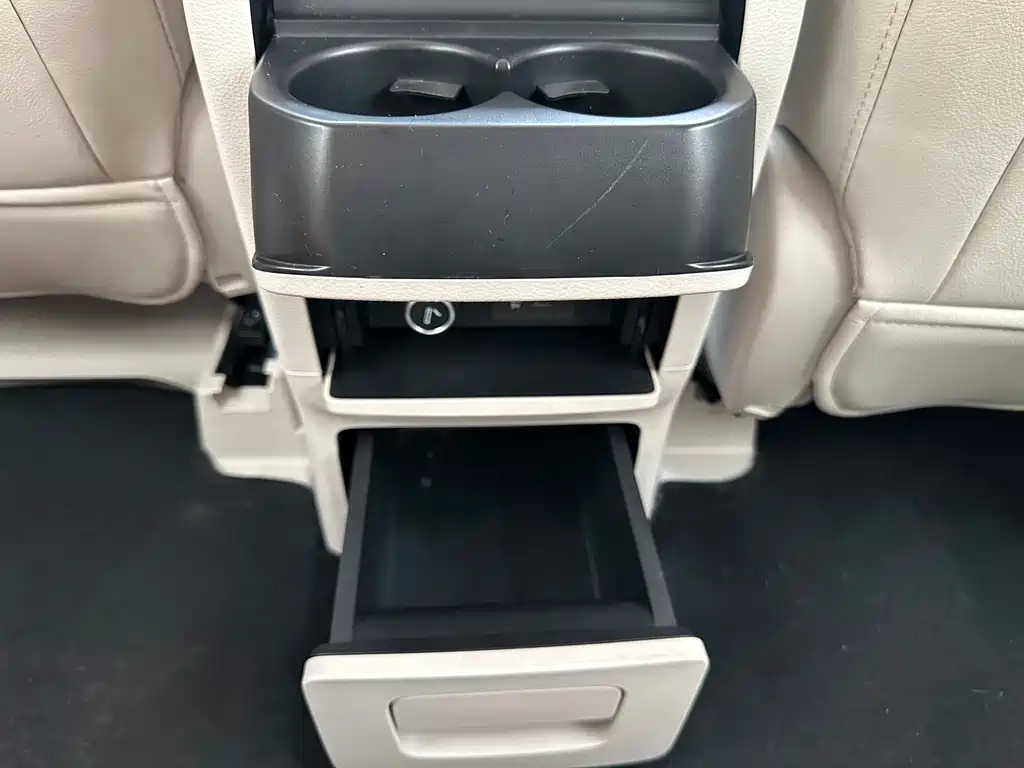 GAC Motor Trumpchi M8 2020 — фото 17