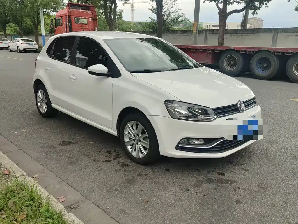 Volkswagen Polo 2015