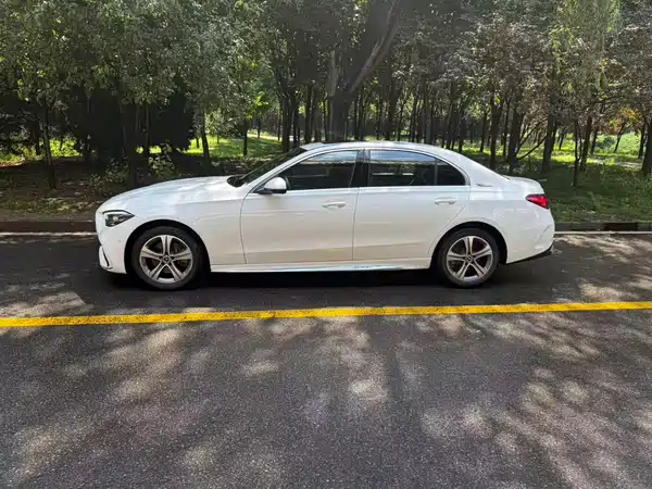 Mercedes-Benz C-Class 2022