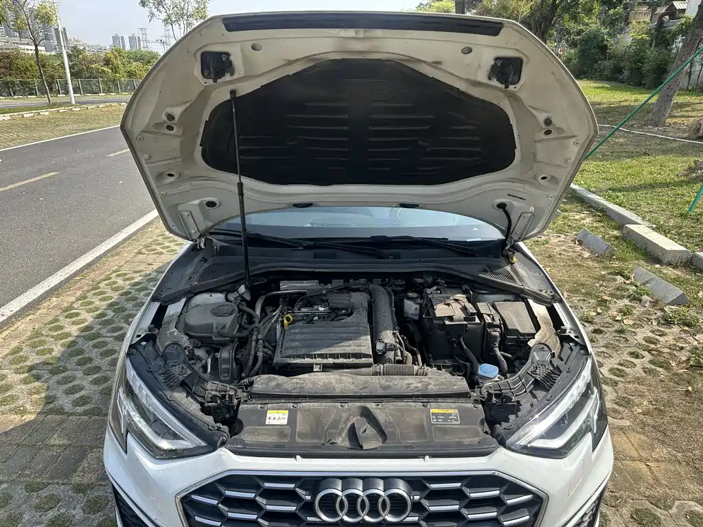 Audi A3 2023 — фото 10