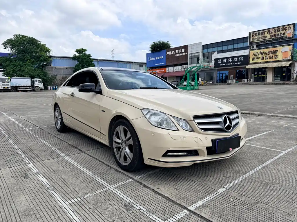 Mercedes-Benz E-Class 2012