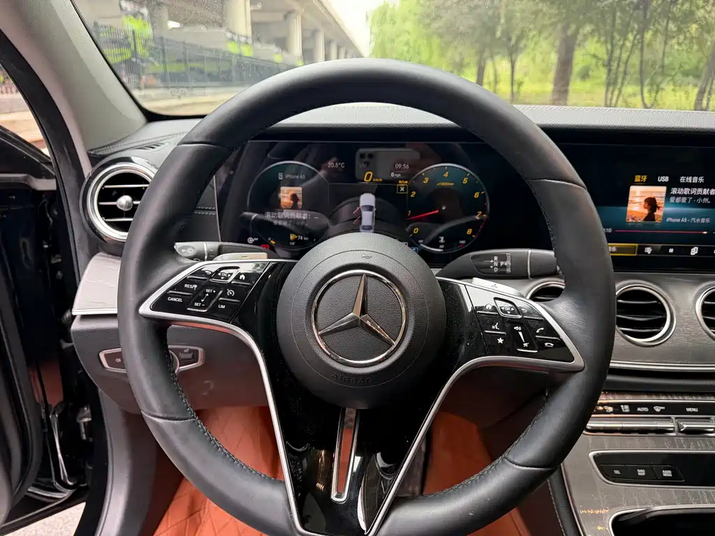 Mercedes-Benz E-Class 2023 — фото 9