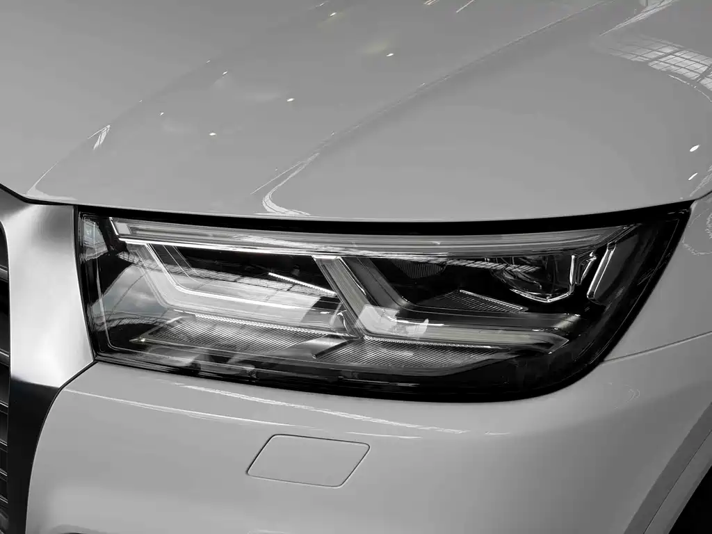 Audi Q5L 2019 — фото 12