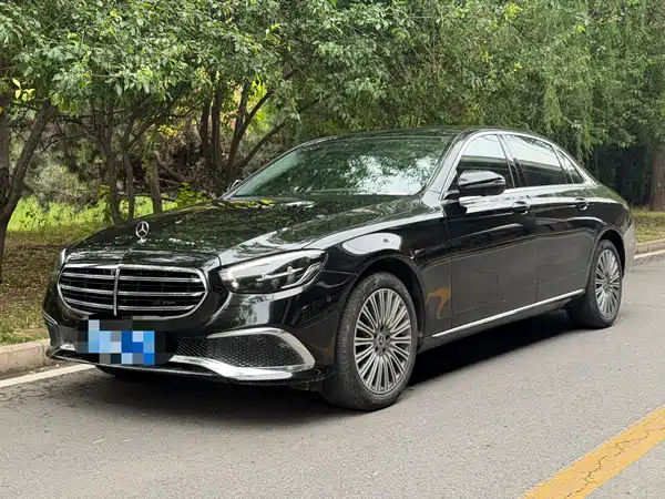 Mercedes-Benz E-Class 2023