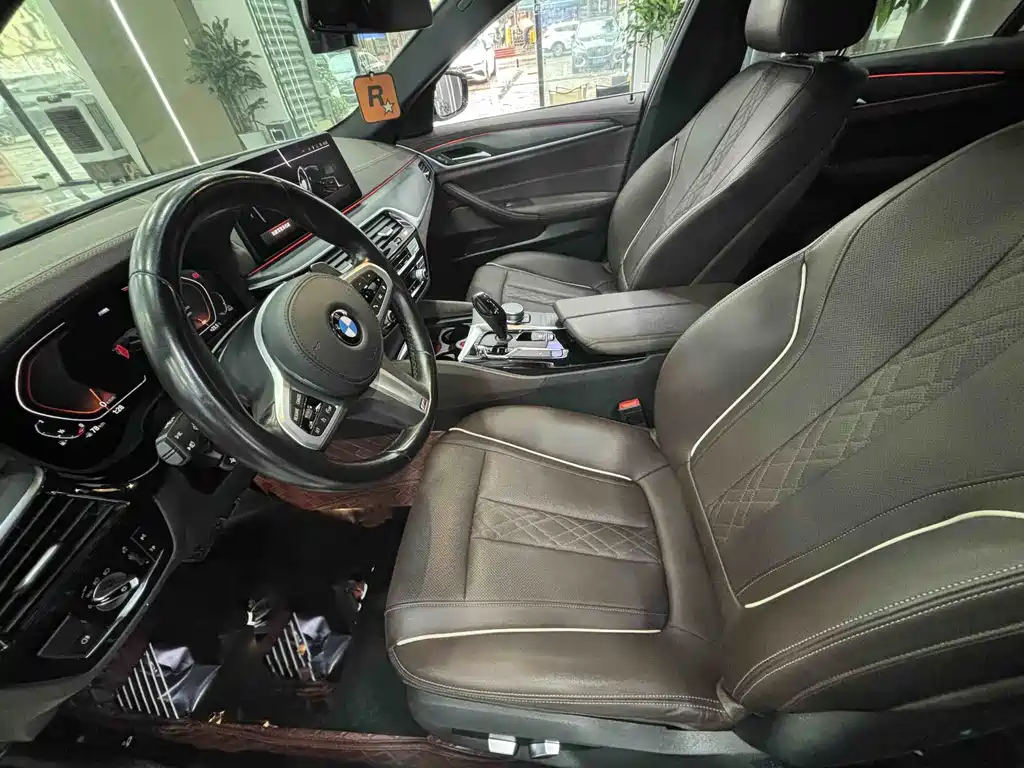 BMW 5 Series 2022