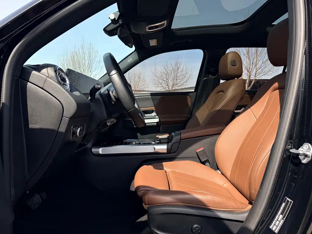 Mercedes-Benz GLB 2023 — фото 10