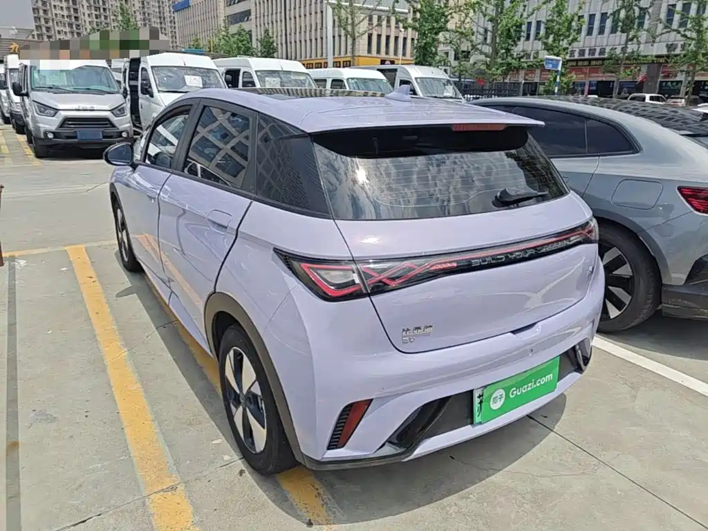 BYD Dolphin 2023