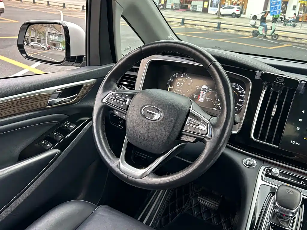 GAC Motor Trumpchi M8 2022 — фото 14