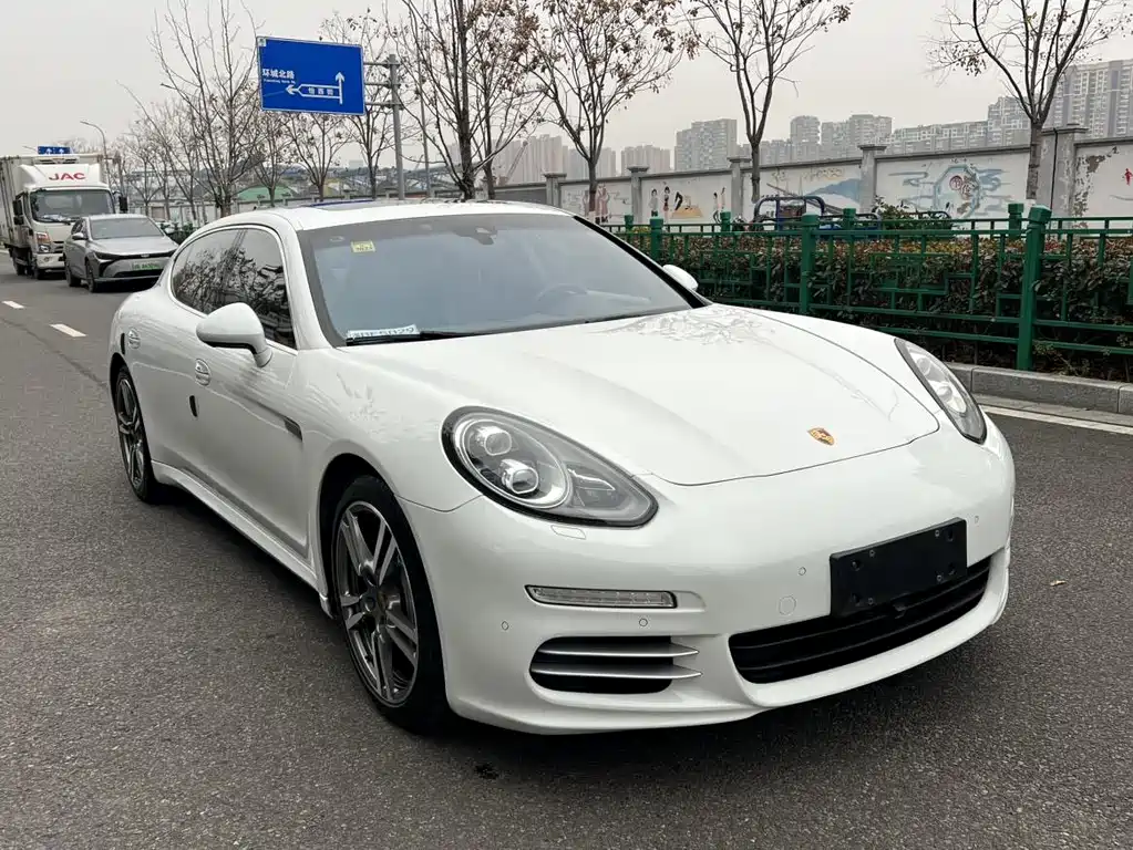 Porsche Panamera 2015 — фото 3
