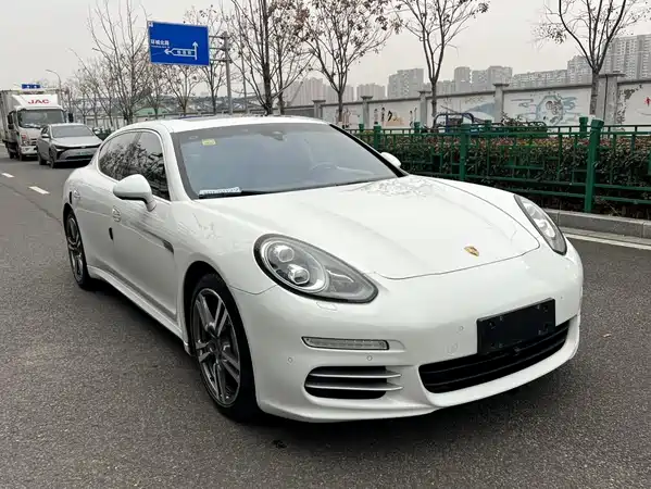 Porsche Panamera 2015