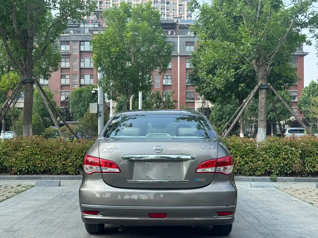 Nissan Sylphy 2018 — фото 10