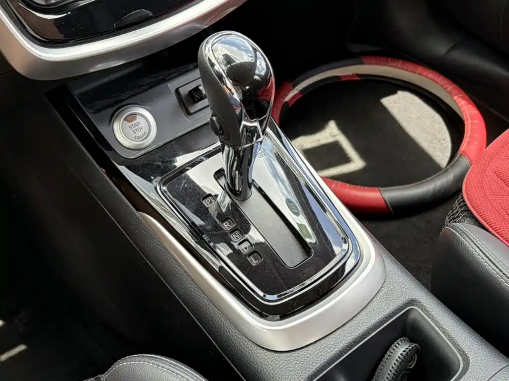 Nissan Tiida 2019 — фото 20