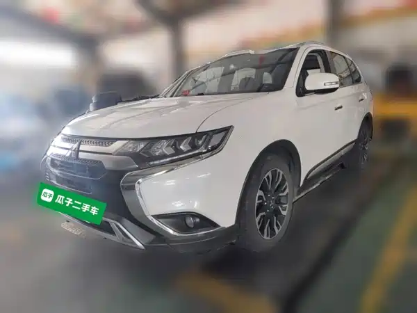Mitsubishi Outlander 2021
