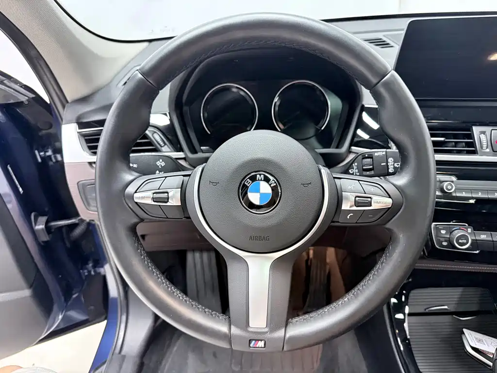 BMW X1 2022 — фото 12