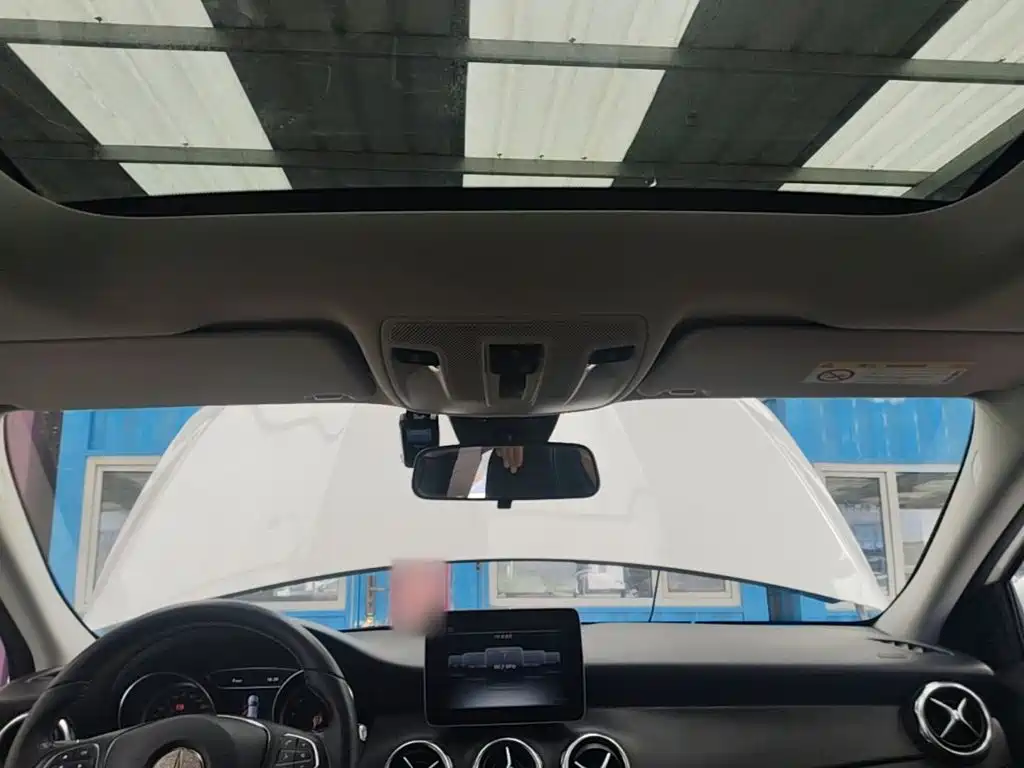 Mercedes-Benz GLA 2018 — фото 18