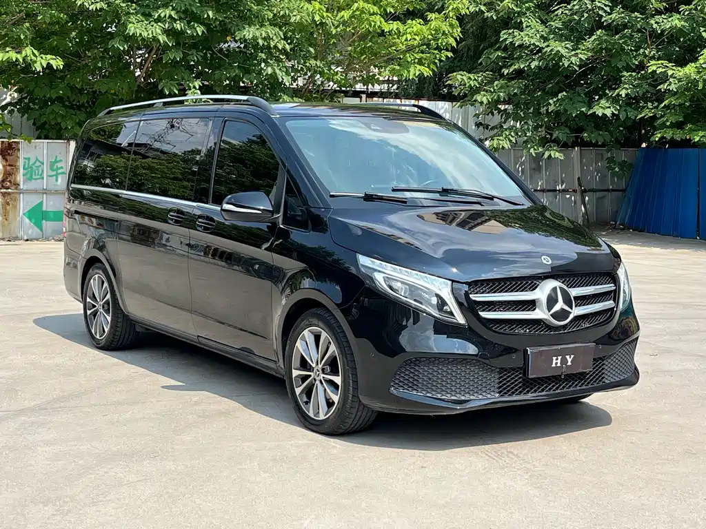 Mercedes-Benz V-Class 2022 — фото 8